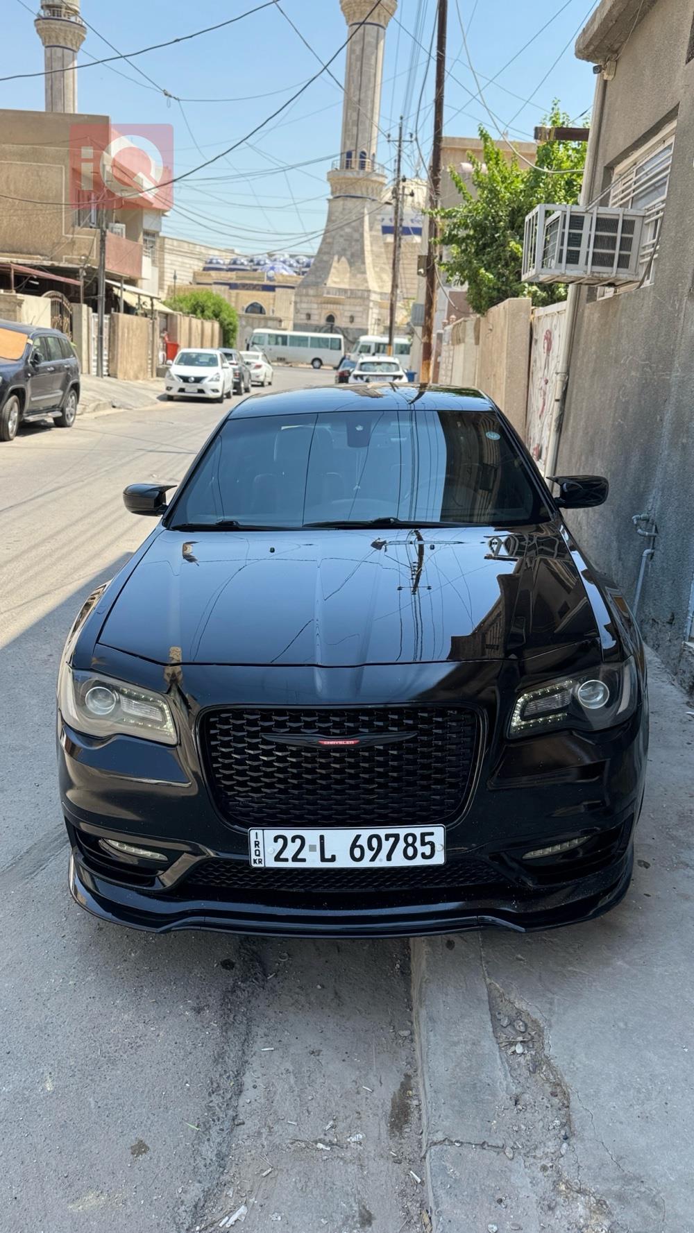 کرایسلەر 300